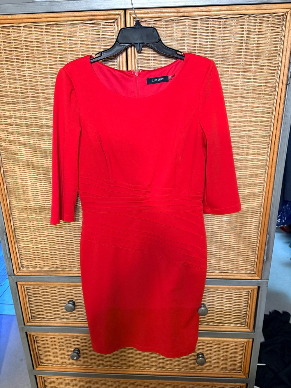 Ellen Tracy Red Three-Quarter Sleeve Sheath Dress